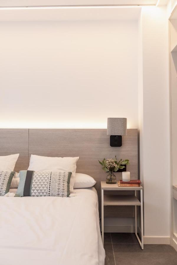 Art Apartments กาสเตย์เดเฟลส์ ภายนอก รูปภาพ
